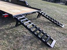 Low bed trailer