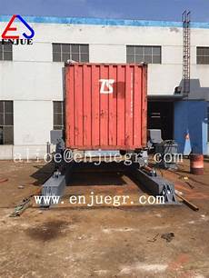 Tilting container chassis