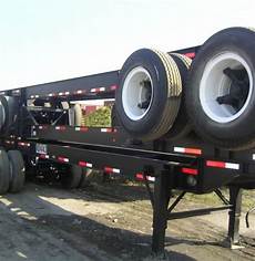 Used tri-axle chassis