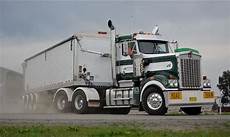 Chassis tippers