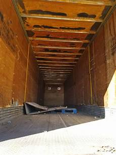 Container semi trailer