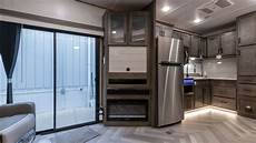 Trailer dealer